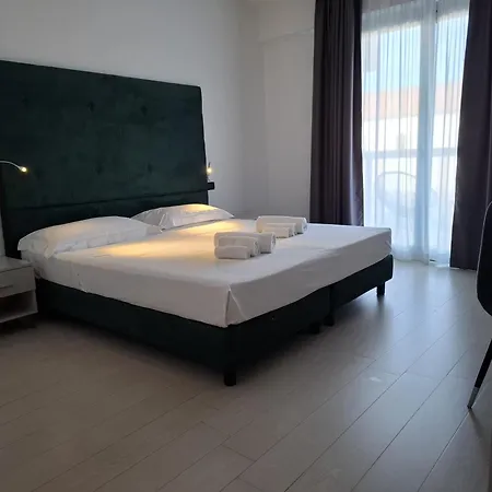 Maestrale - Otel 4*